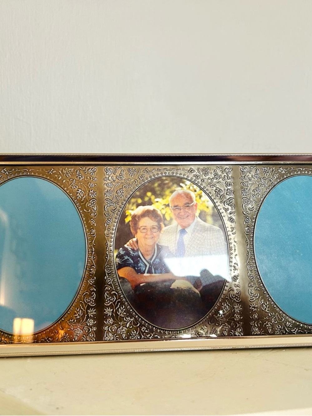 Vintage Silver Copper Metal Metallic Matt Three Portrait Oval Frame